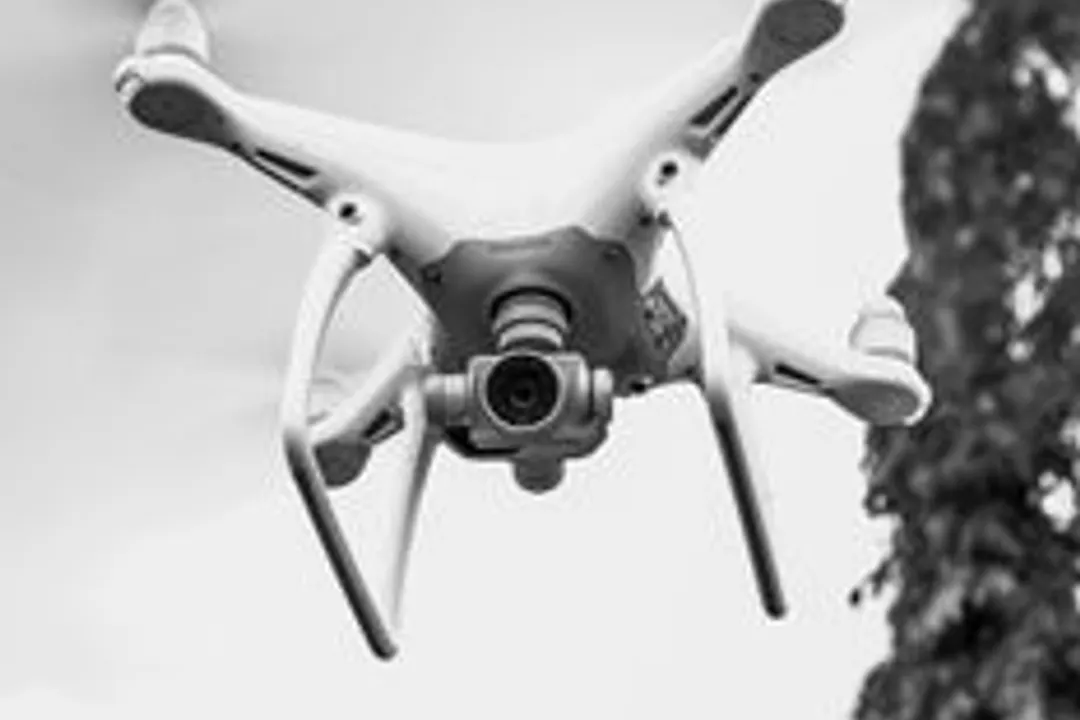 Pengertian Drone Bedanya dengan UAV UAS RPAS dan Lainnya Pengertian drone